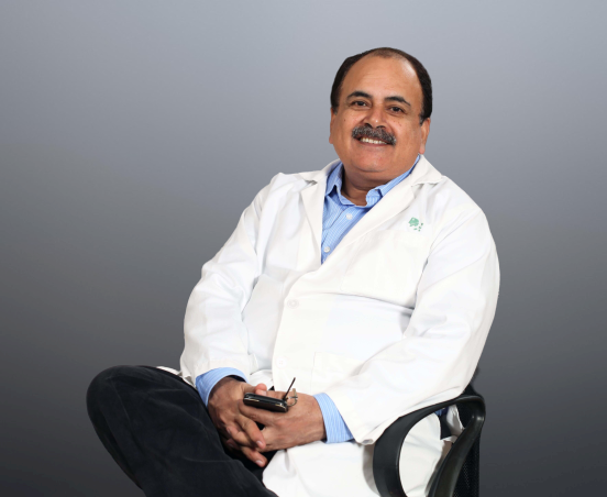 dr-neeraj-verma-dental-in-delhi