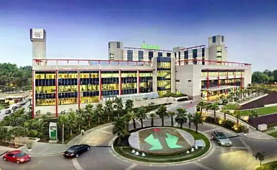 fortis_memorial_research_institute_gurgaon_building1-min